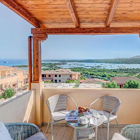 Beautiful Apartment In Golfo Aranci